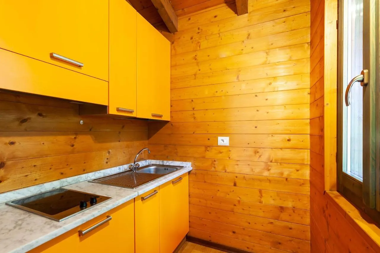 Villaggio Anemone - Chalet Castagno Capanne di Sillano Italien