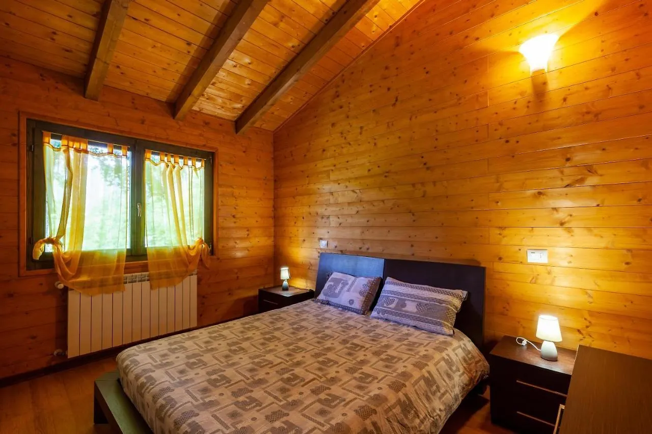 Villaggio Anemone - Chalet Castagno Capanne di Sillano